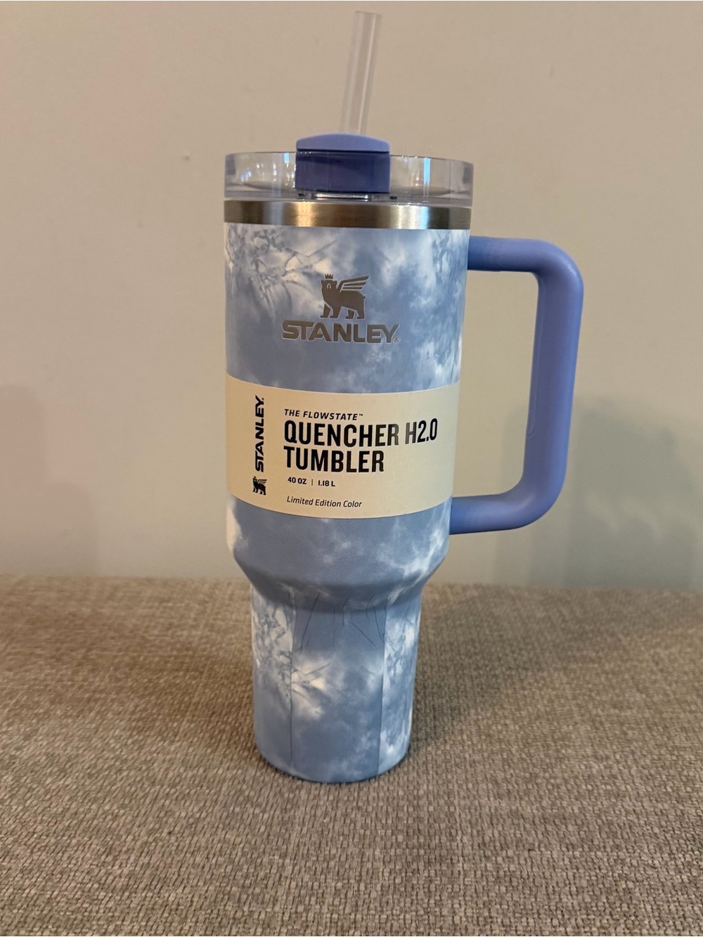 New Stanley 40oz Quencher H2.0 Flowstate Tumbler Ocean Tie Dye Blue Travel